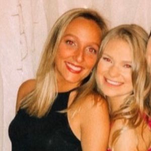 Meet your Posher, Claire